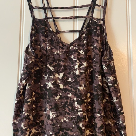 RVCA Tank - Picture 2 of 4